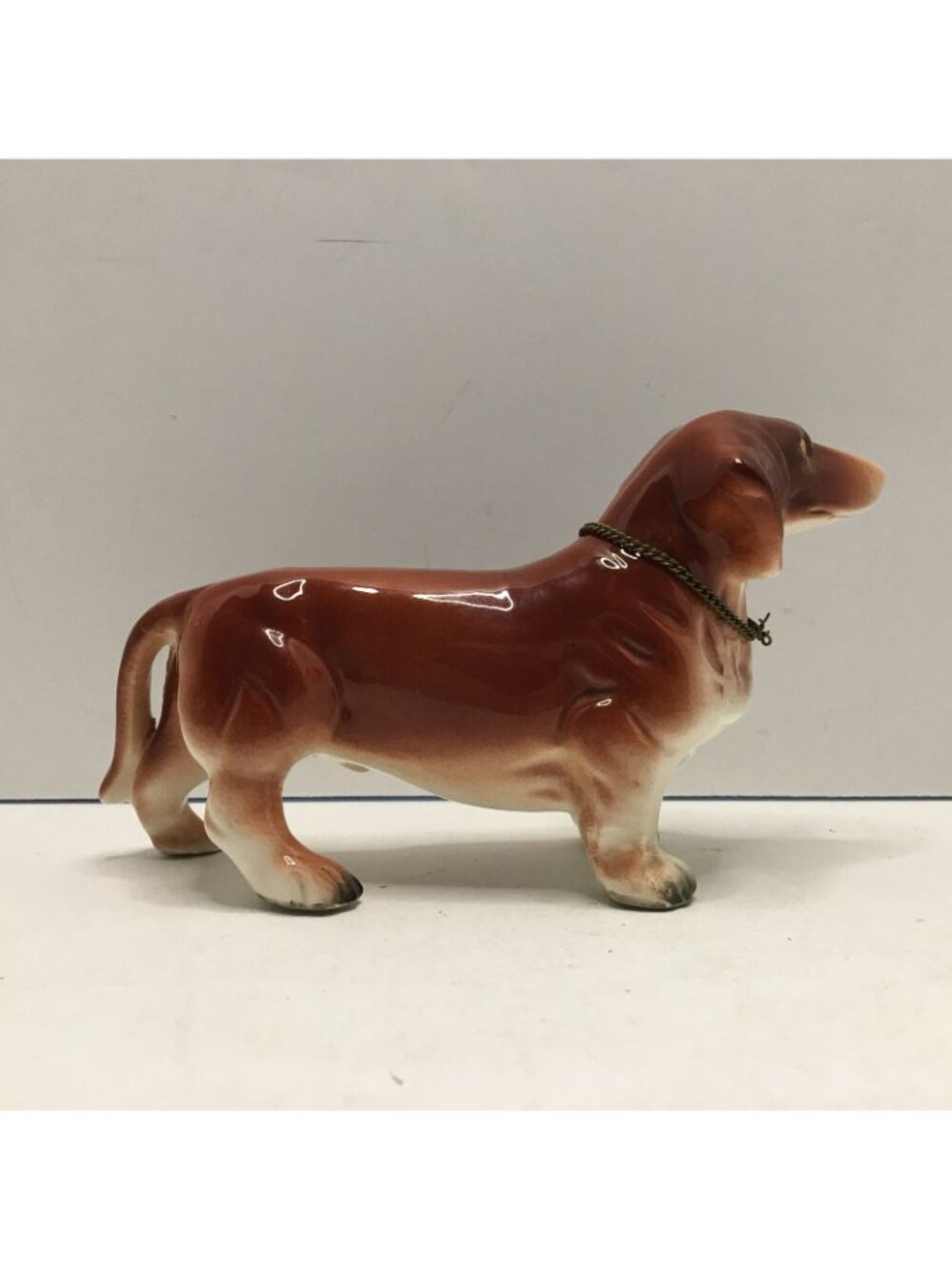 Ceramic Dachshund Dog Hand Painted Figurine Red Brown Collar Chain Japan - Picture 5 of 12
